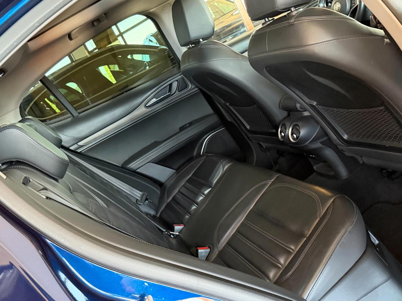 Alfa Romeo Stelvio Q4 2.2 TURBODIESEL 210 cv. AT8 EXECUTIVE (Full)