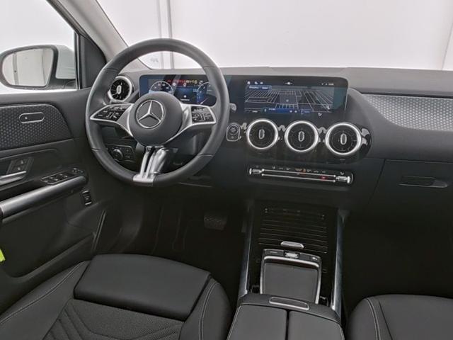 MERCEDES-BENZ B 180 Automatic Progressive Advanced