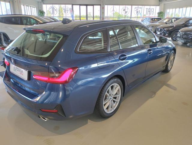 BMW 320 d 48V xDrive Touring Business Advantage
