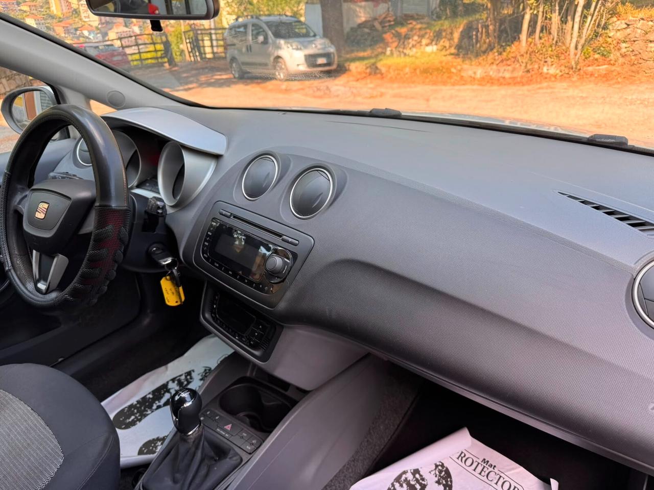 Seat Ibiza 1.2 70 CV 5p. Reference GARANZIA 1 ANNO