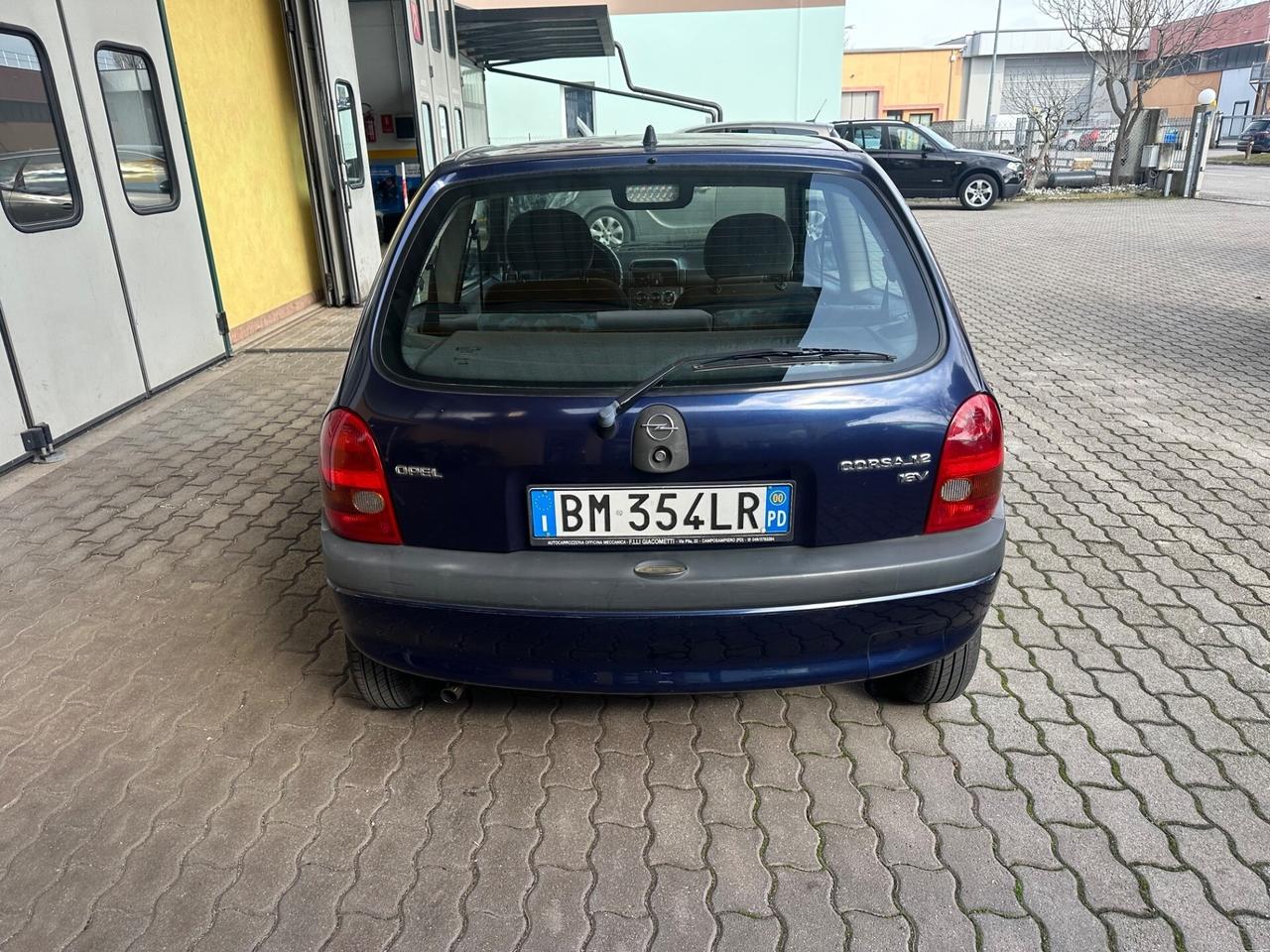 Opel Corsa 1.2i 16V cat 3 porte Comfort