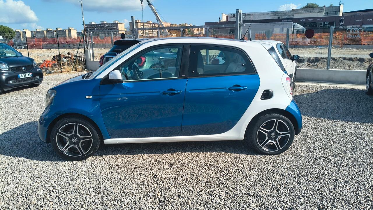 Smart ForFour 70 1.0 Proxy