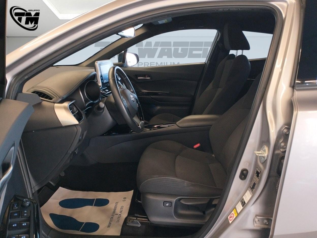 Toyota C-HR 1.8h Lounge 2wd e-cvt