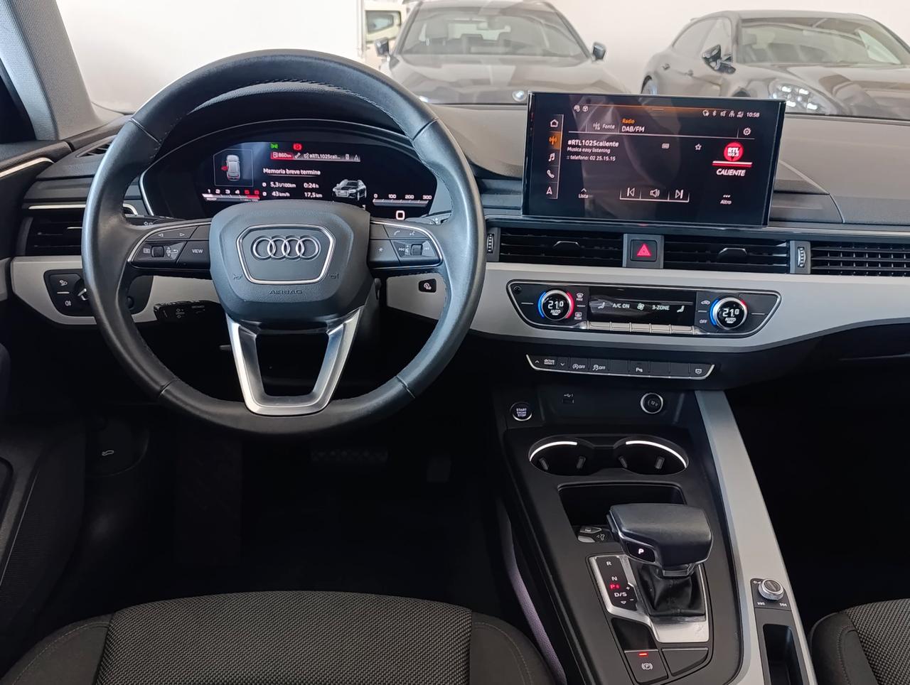 Audi A4 Avant 35 2.0 tdi mhev Business Advanced 163cv s-tronic