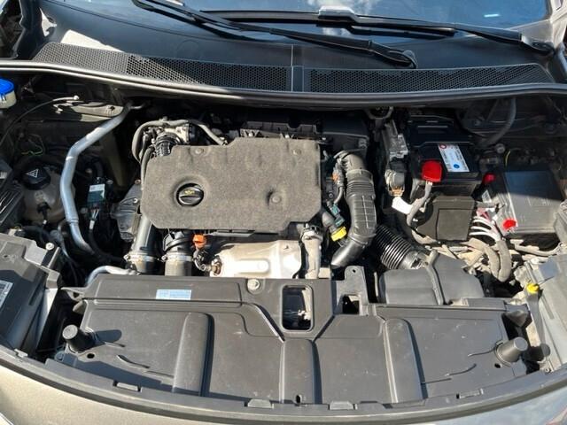 Peugeot 3008 BlueHDi 130 S&S Business