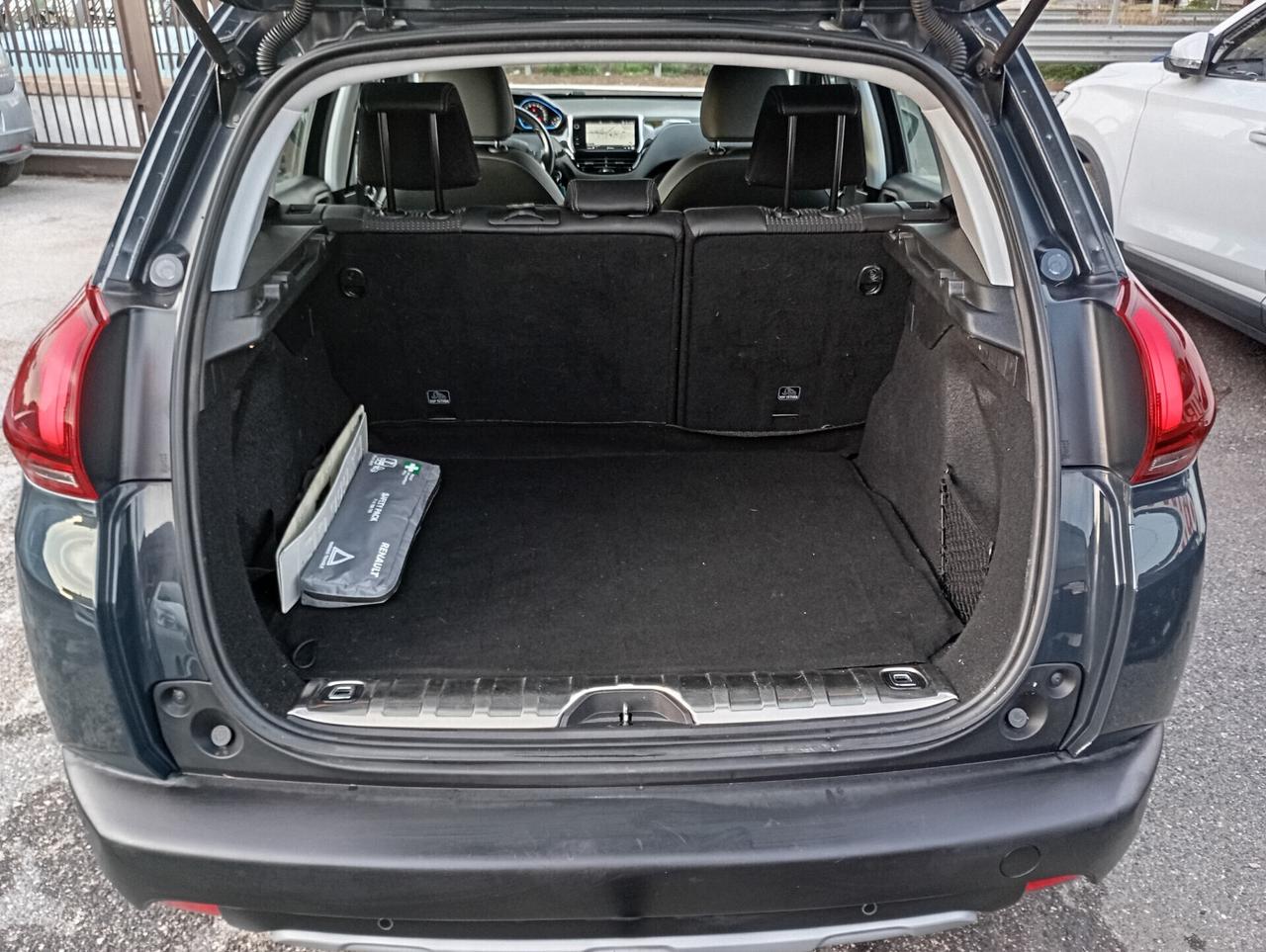 Peugeot 2008 1.2 PureTech Turbo 110CV Allure