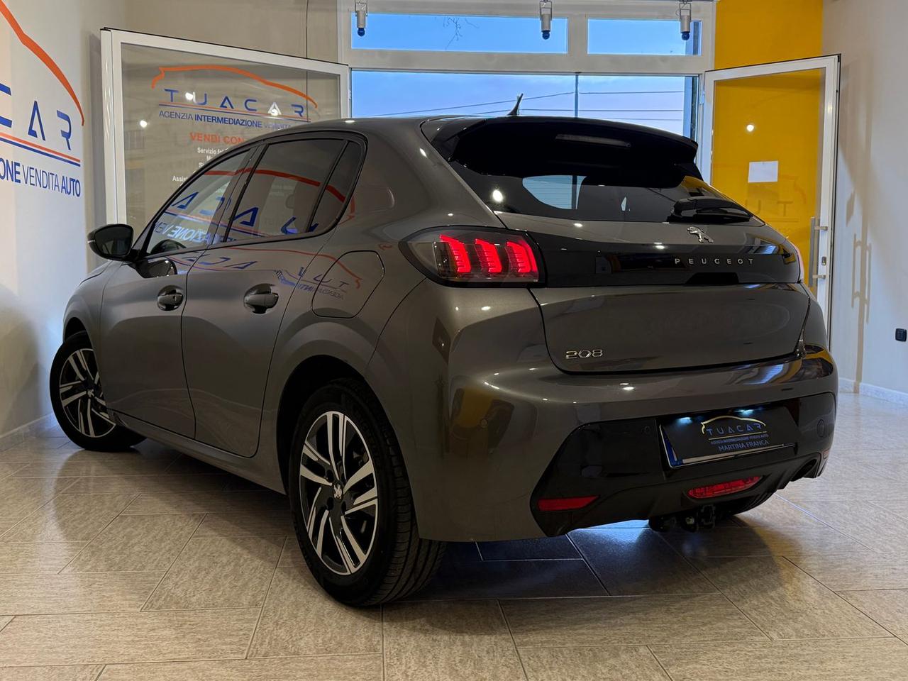 Peugeot 208 Allure Pack 1.5 Blue HDI 100 #10467