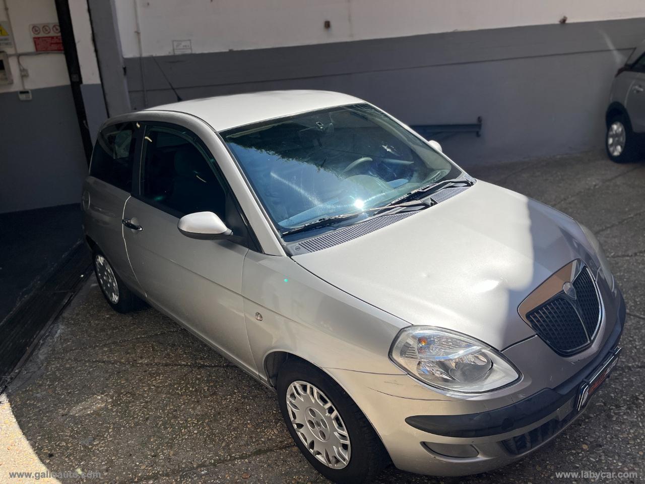 LANCIA Ypsilon 1.2 16V Platino