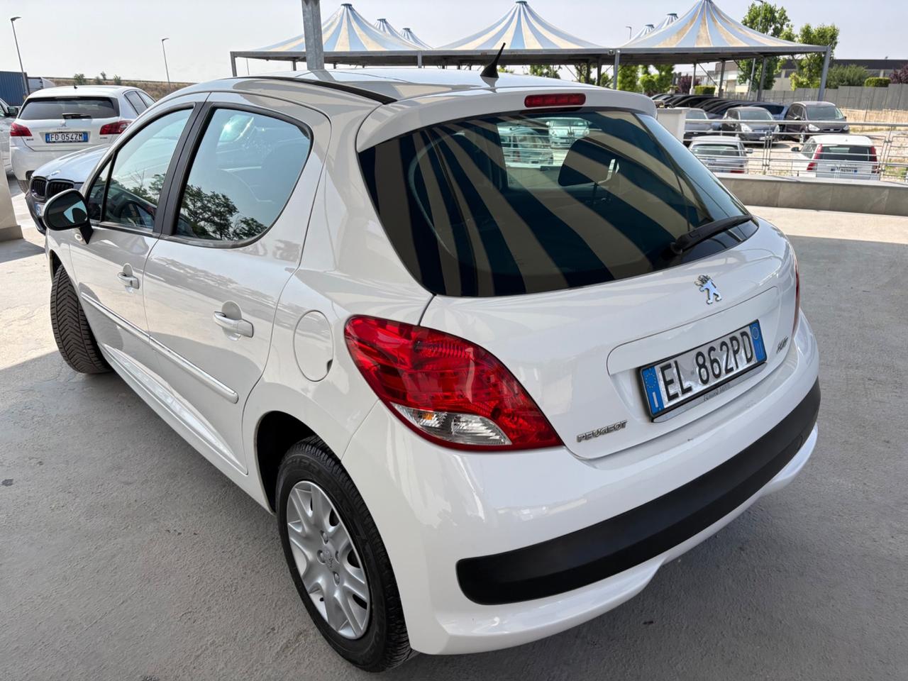 Peugeot 207 1.4 HDi 70CV 5p. Active