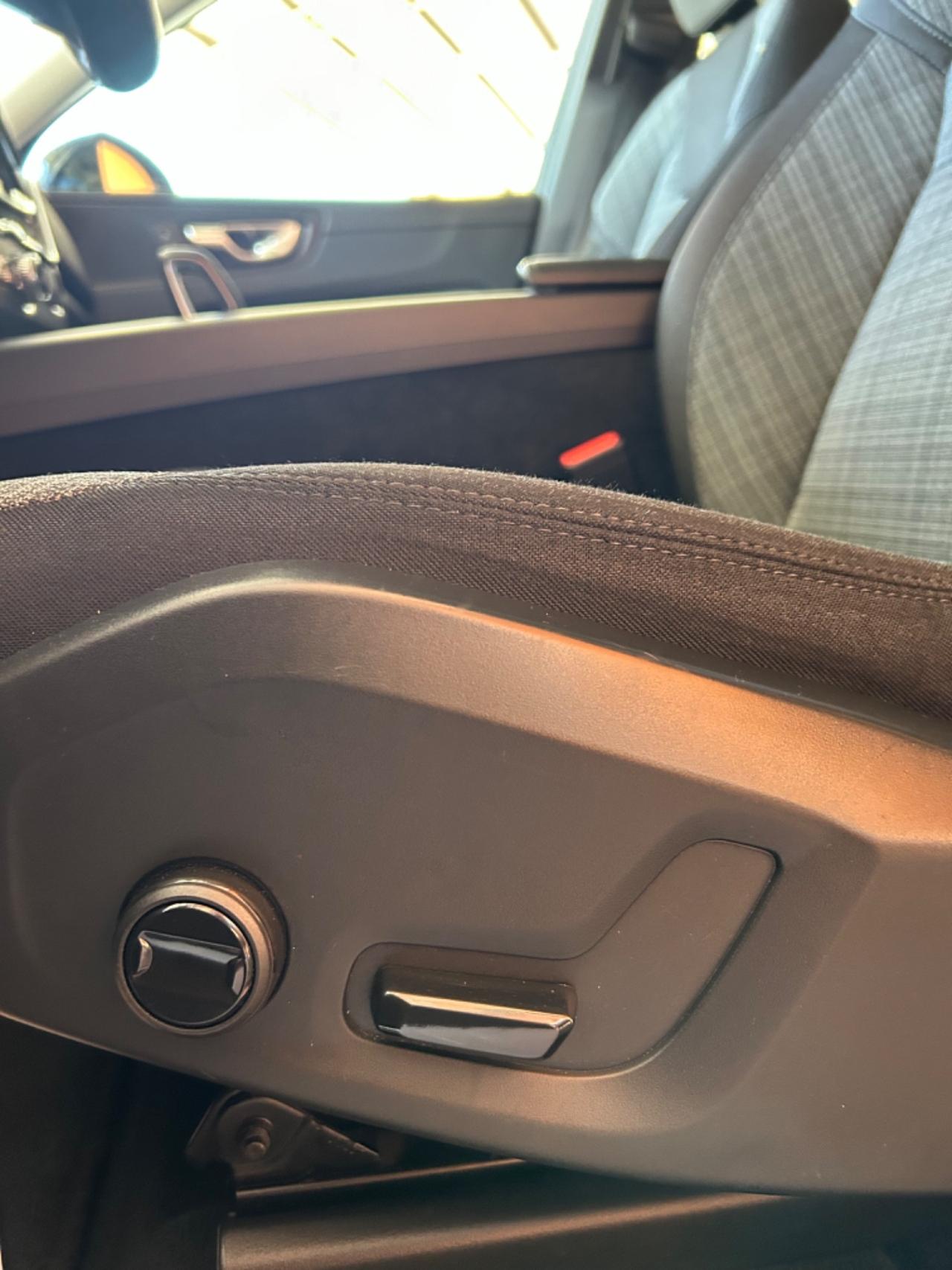 Volvo XC 60 XC60 B4 (d) automatico