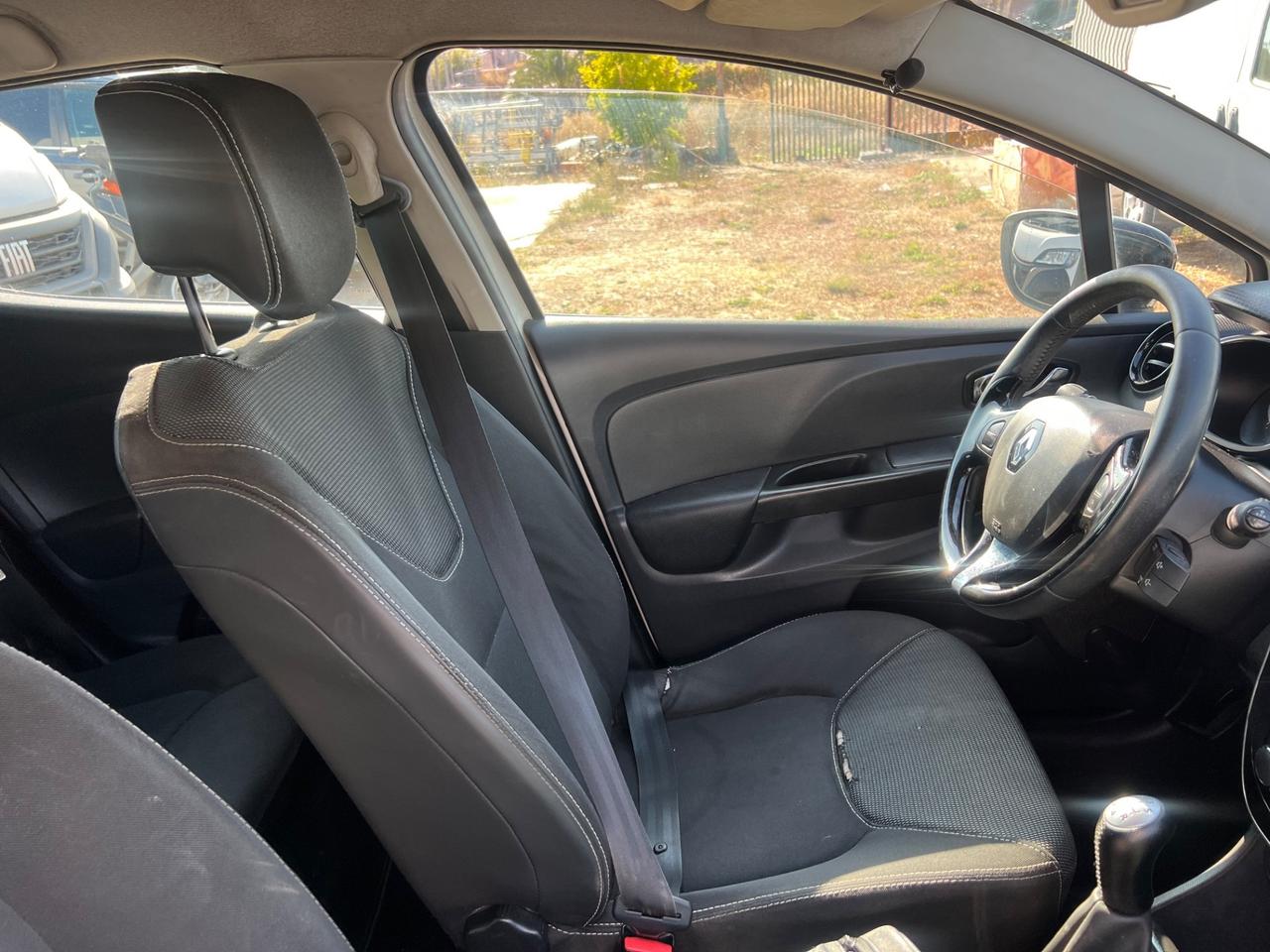 Renault Clio 1.2 75CV 5 porte Wave