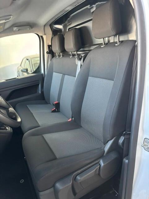 Opel Vivaro 1.5 Diesel 120CV,PASSO LUNGO ,PERMUTABILE