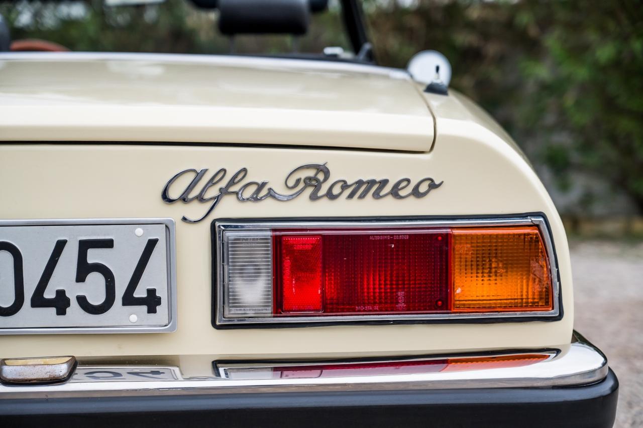 Alfa Romeo Spider 2000 Veloce