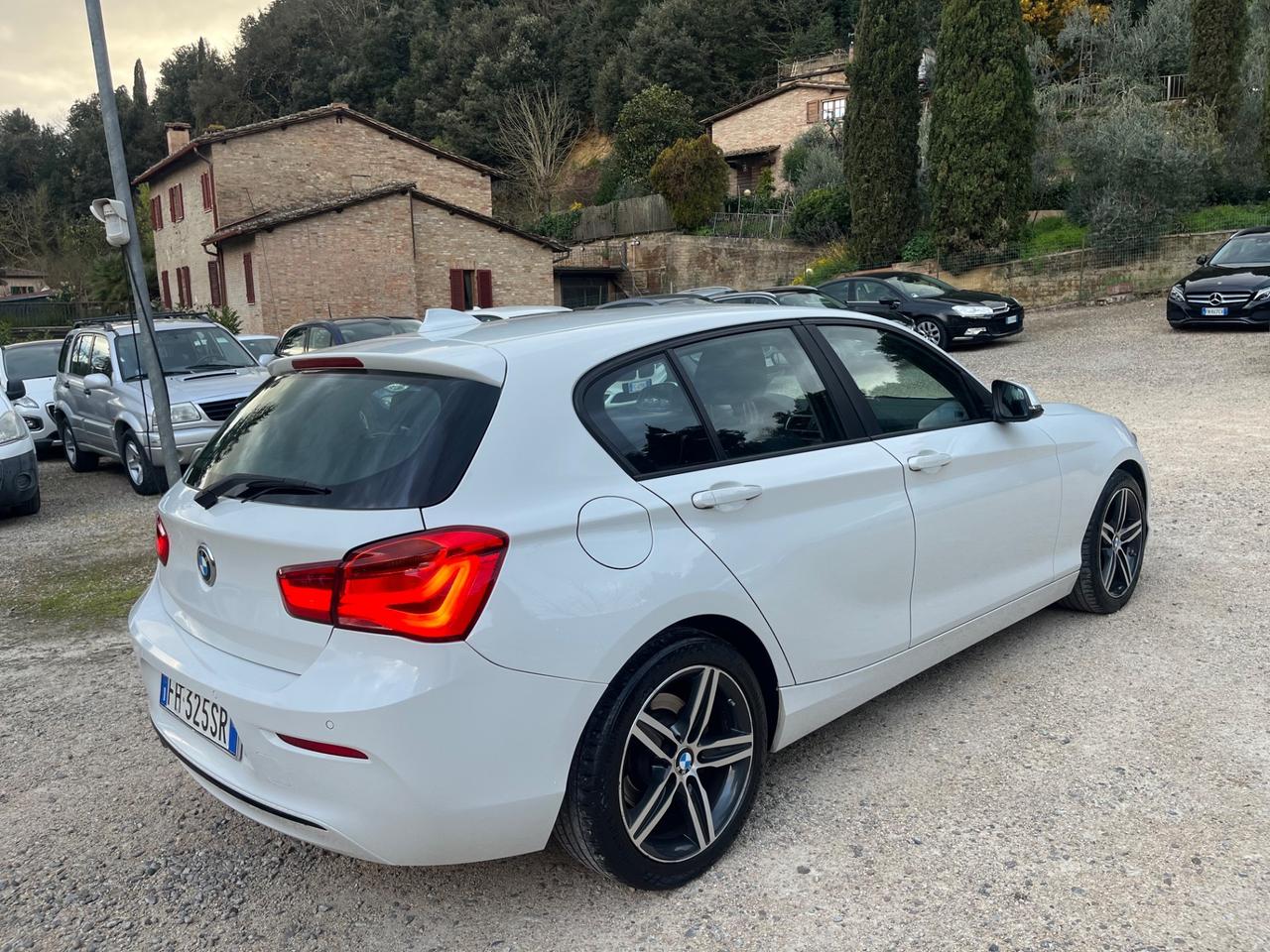 Bmw 118 118d 5p. Urban
