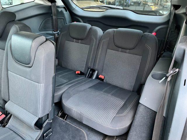 FORD C-Max 7 1.6 TDCi 115CV Titanium