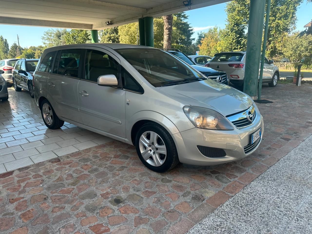 Opel Zafira 1.8 GPL 7 POSTI
