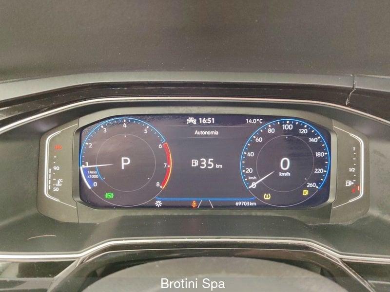 Volkswagen Polo 1.0 TSI DSG R-Line