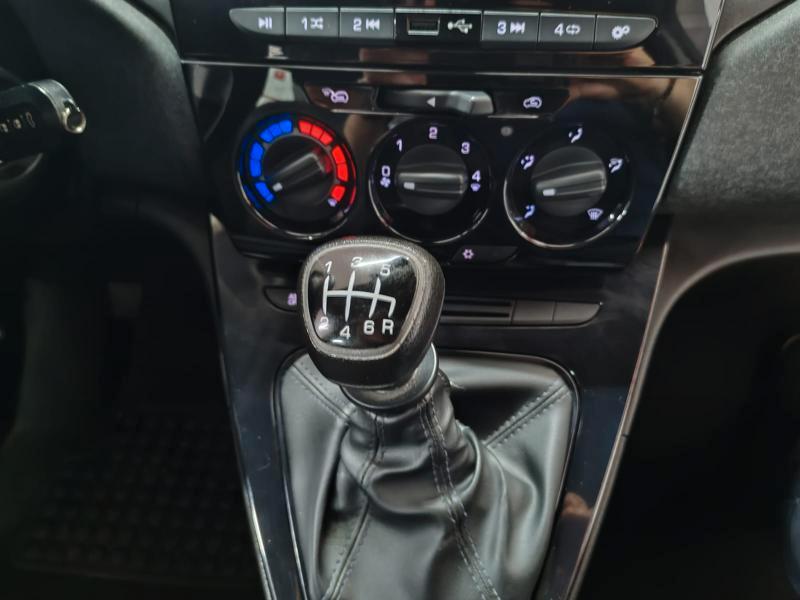 Lancia Ypsilon 5 Porte Ypsilon 1.0 hybrid Silver s&s 70cv
