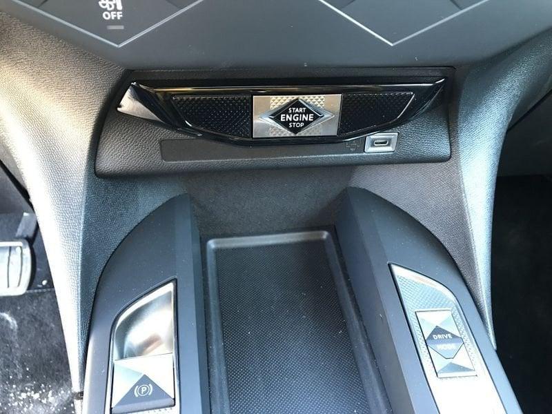 DS DS3 PureTech 130 auto Antoine de Saint Exupery PARI AL NUOVO