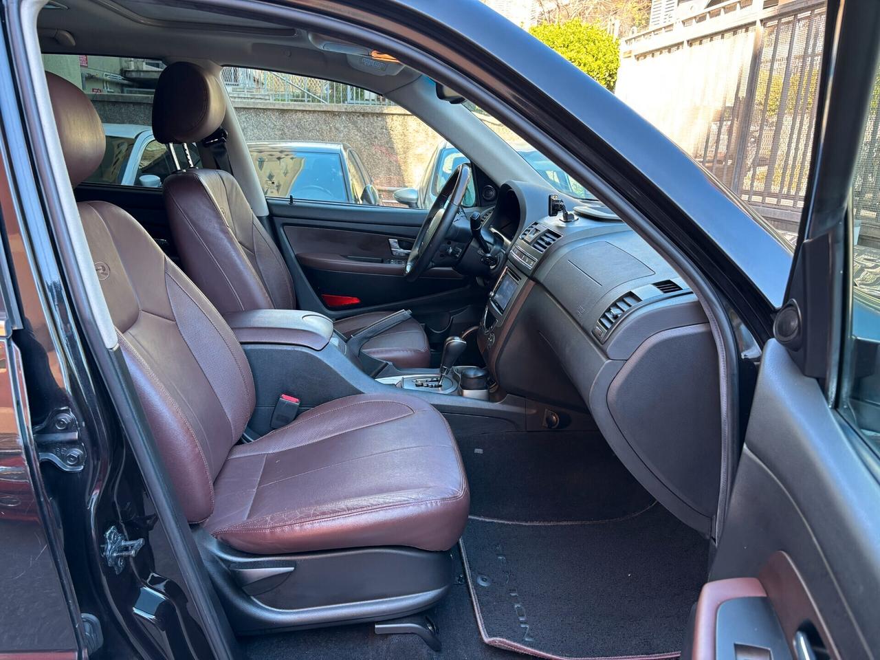 Ssangyong Rexton W 2.0 Xdi 4WD A/T Top 7 POSTI FULL OPTIONAL