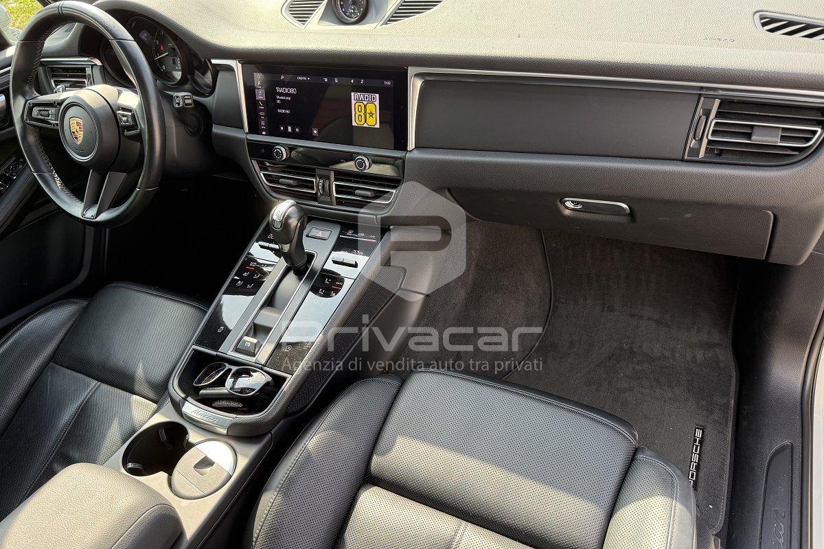 PORSCHE Macan 2.0