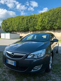 Opel Astra 1.6 115CV 5 porte Cosmo