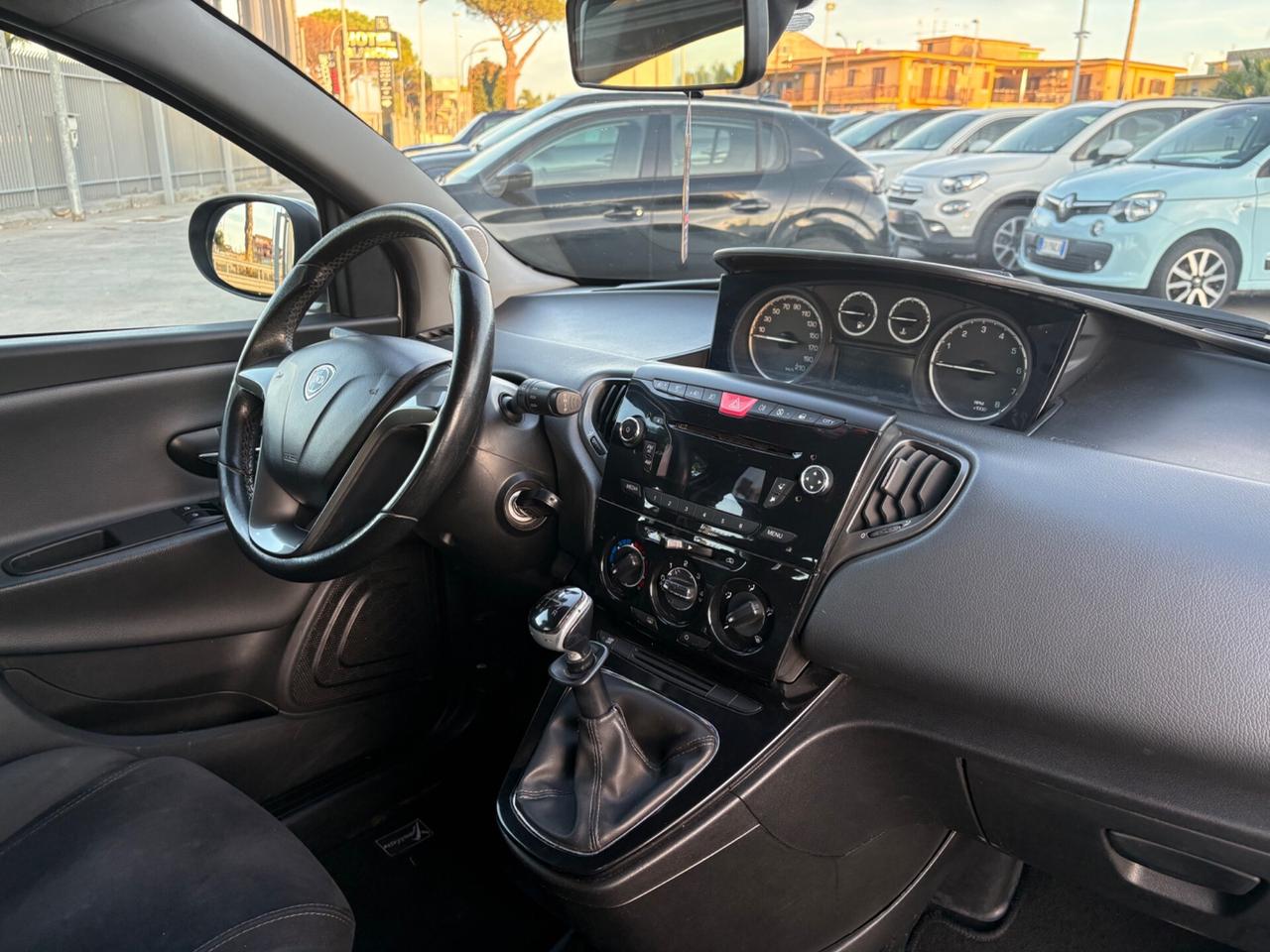 Lancia Ypsilon 1.2 69 S&S Platinum GPL