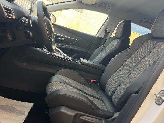 PEUGEOT 3008 1.6BlueHDi 120 EAT6 Allure