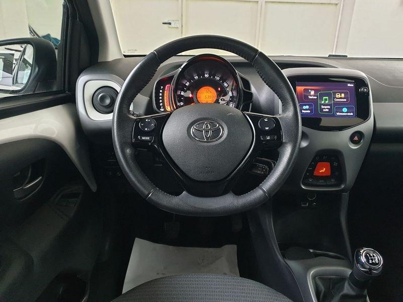 Toyota Aygo Connect 1.0 VVT-i 72 CV 5 porte x-play DA 149,00 euro AL MESE