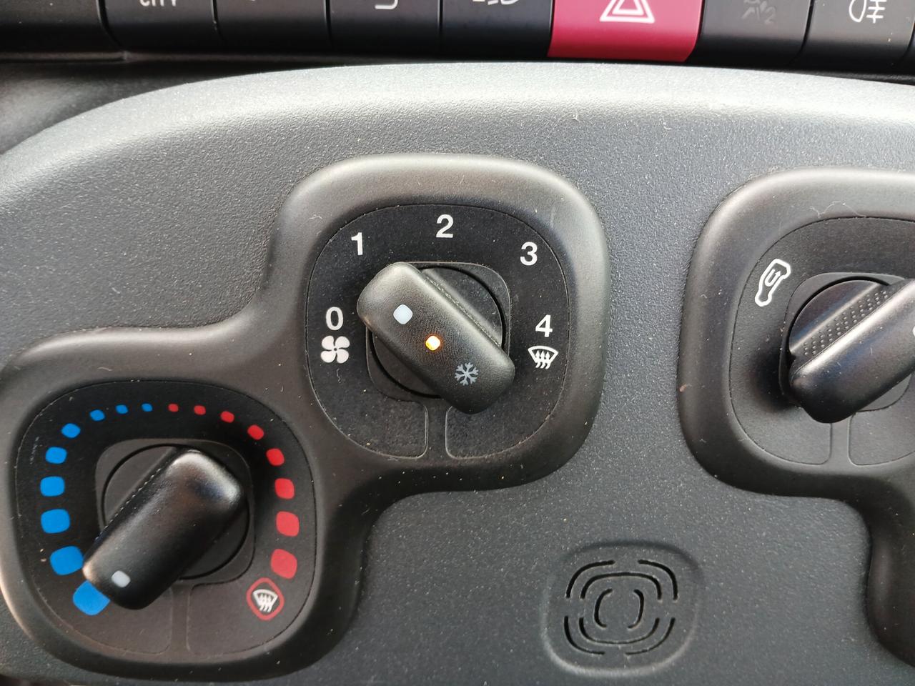Fiat Panda 1.2 BENZINA 70CV 2019