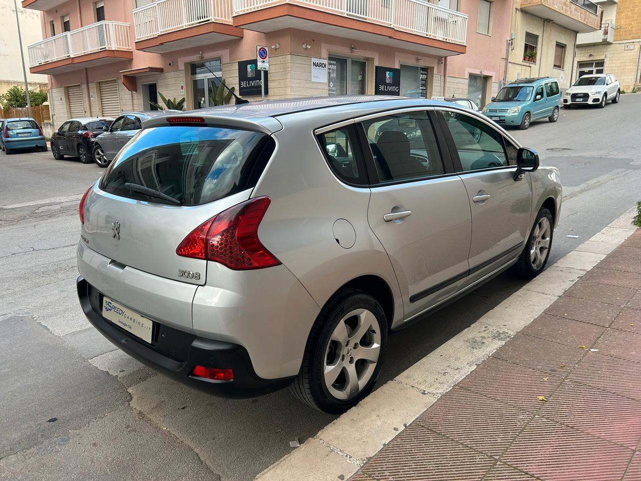 Peugeot 3008 1.6 HDi 110CV Business