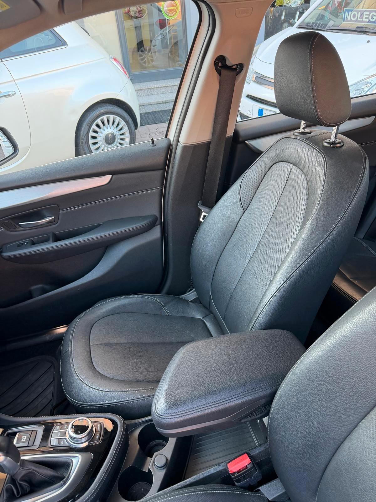 Bmw 220D Active Tourer Luxury