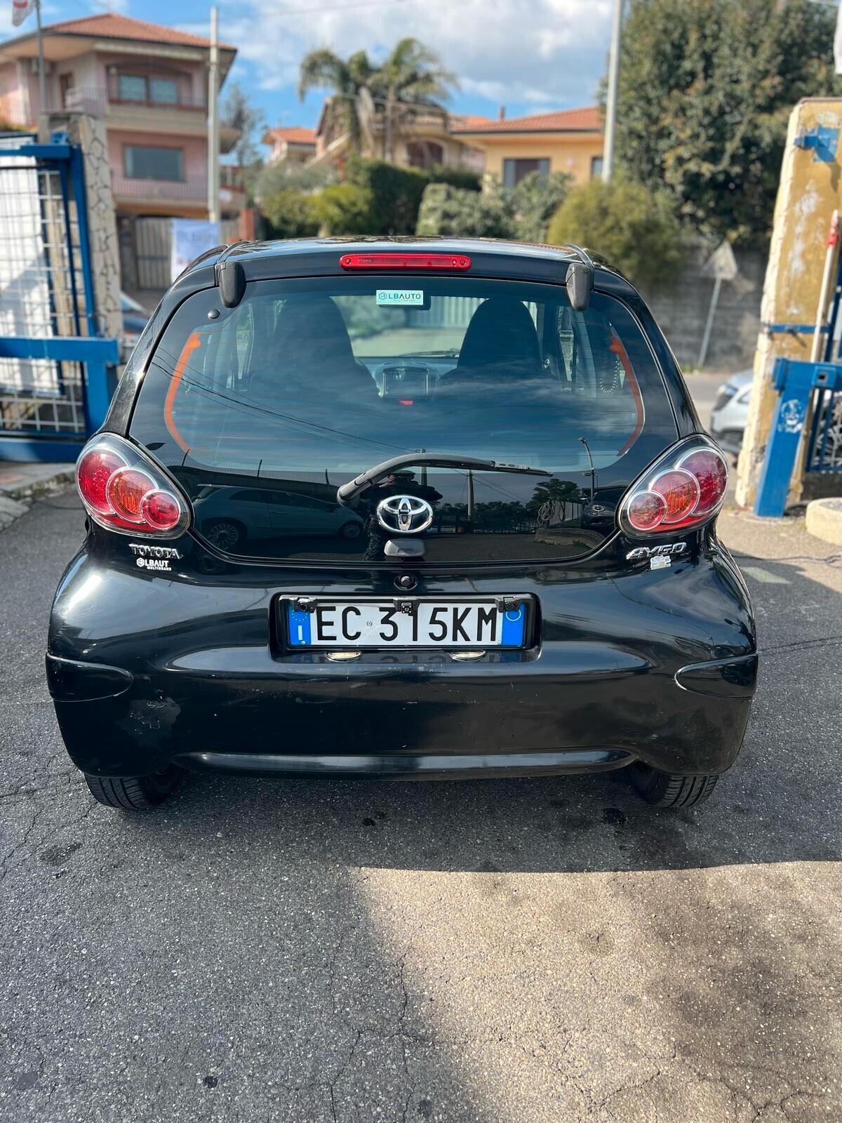 Toyota Aygo 1.0 12V VVT-i 3 porte Now Connect