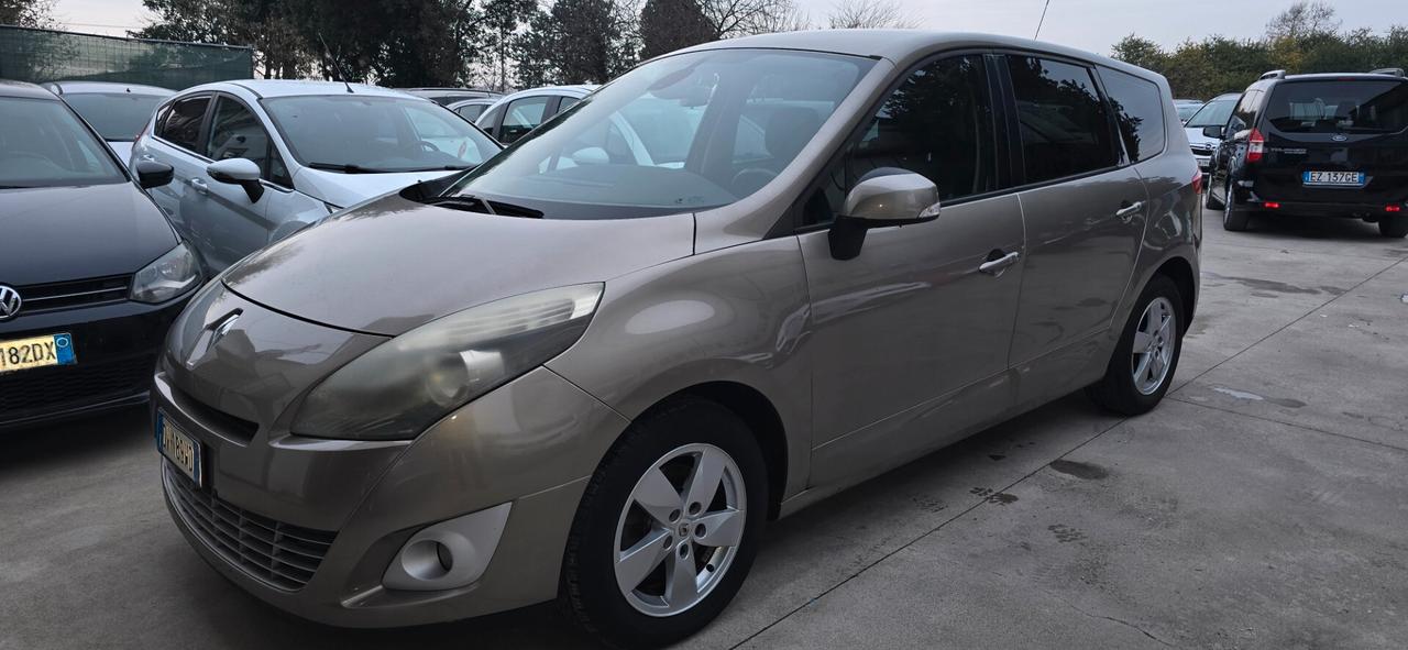 Renault Scenic Grand Scénic 1.5 dCi/105CV PlayStation Portable