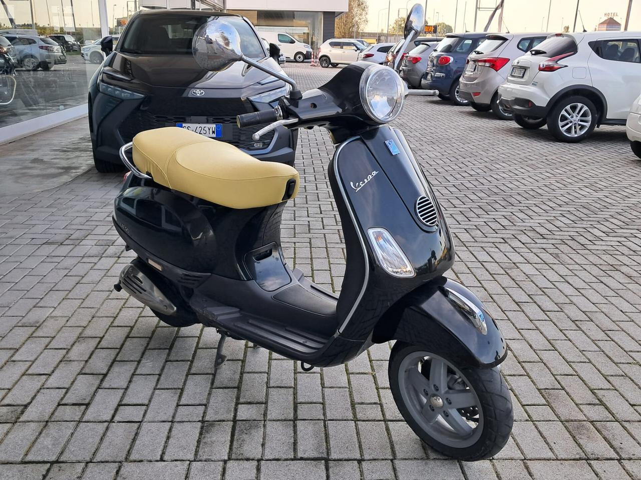 Vespa LX50