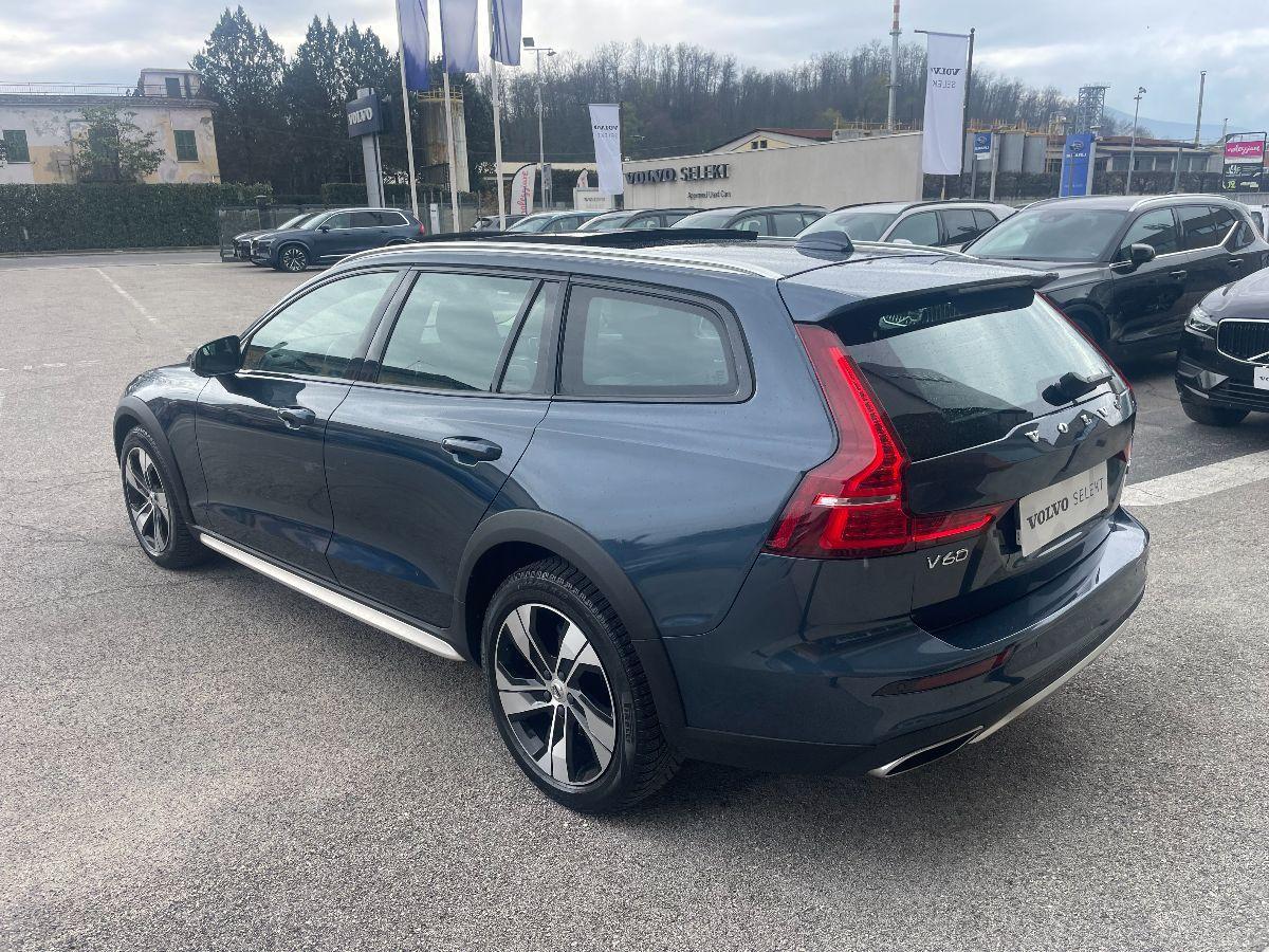 VOLVO - V60 - B4Geartr. Momentum Business Pro
