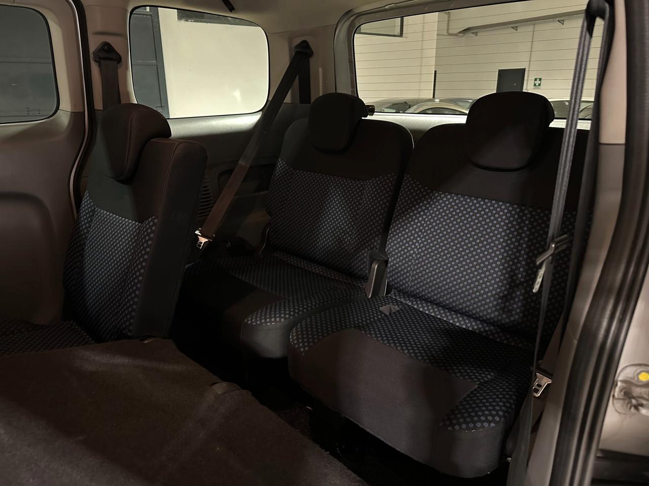 Nissan NV200 1.6 BENZINA E5 - 7 POSTI AUTOVETTURA