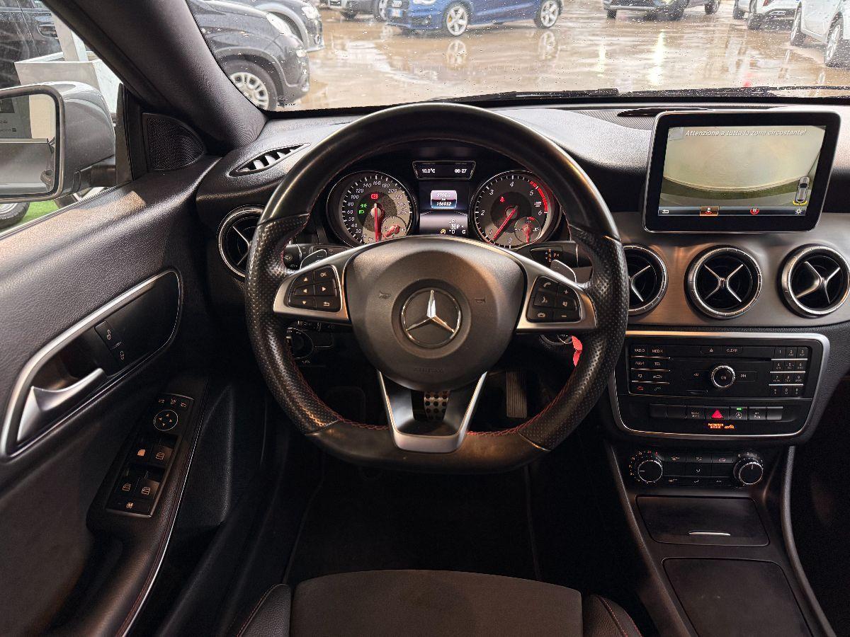 MERCEDES - Classe CLA Shooting Brake 200 d Premium Dark Night auto