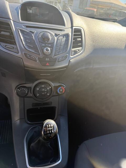 Ford Fiesta 1.4 5p. Bz.- GPL Titanium bombole valide fino al 2034