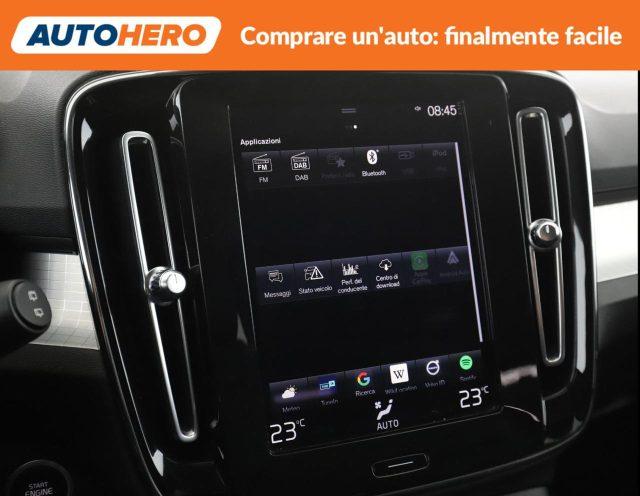 VOLVO XC40 T3 Geartronic Momentum Pro