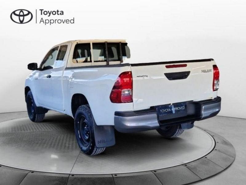 Toyota Hilux 4ª serie 2.4 D-4D 2WD 2 porte Extra Cab