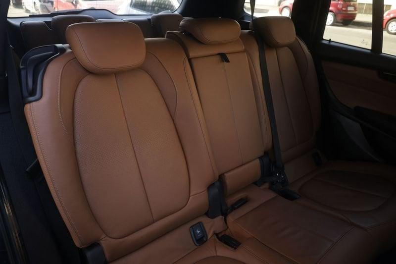 BMW Serie 2 Active Tourer 216d Active Tourer Luxury auto 7 POSTI Unicoproprietario