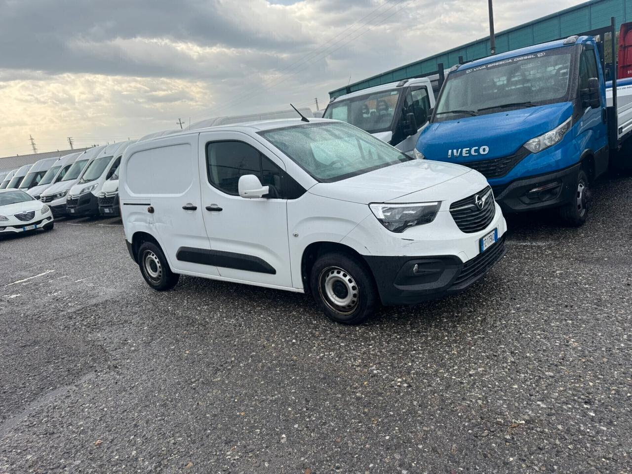 OPEL COMBO CON 3 POSTI EURO6D SUPER PREZZO!