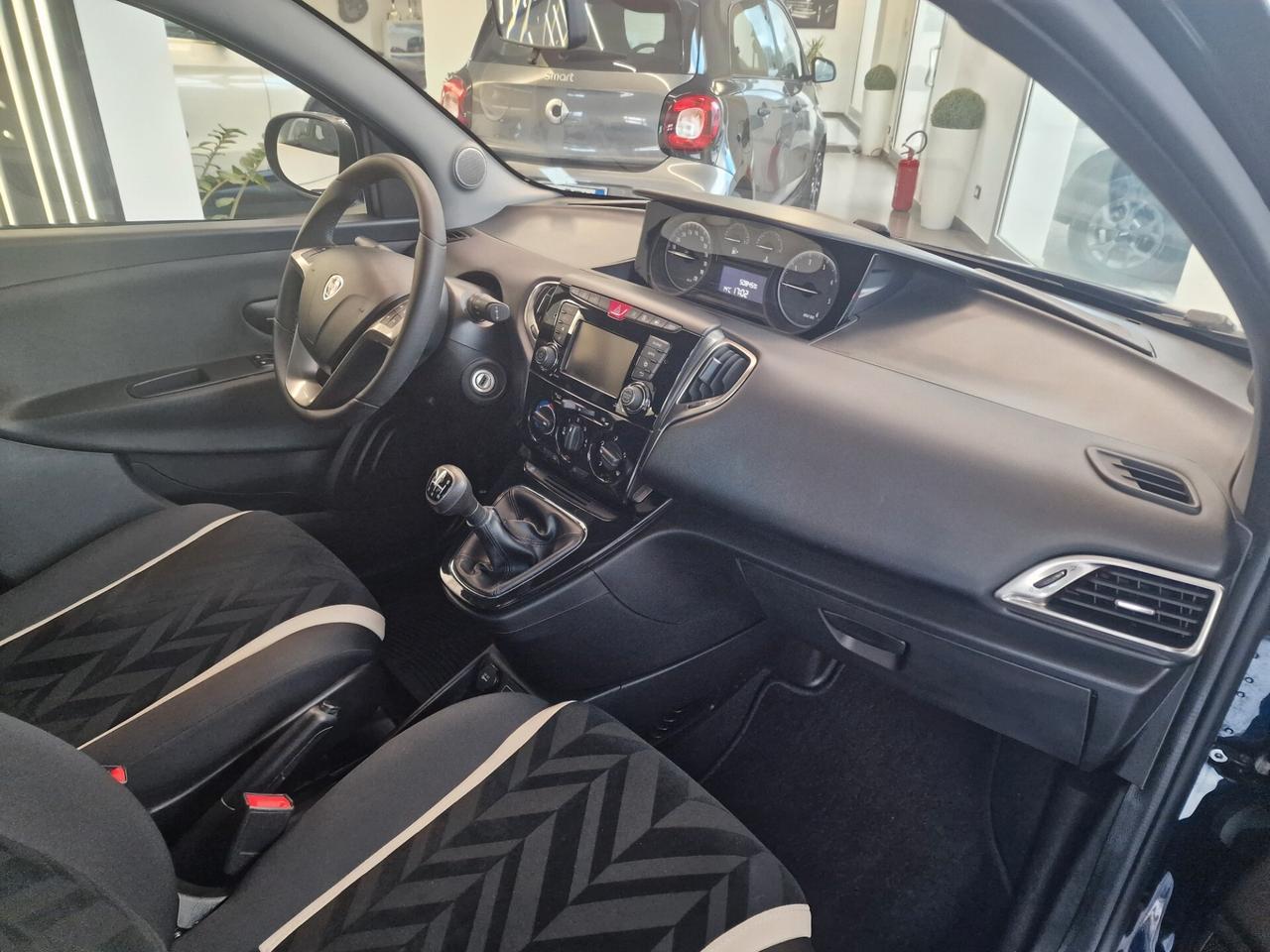 Lancia Ypsilon 1.3 MJT 16V 95 CV 5 porte S&S Gold