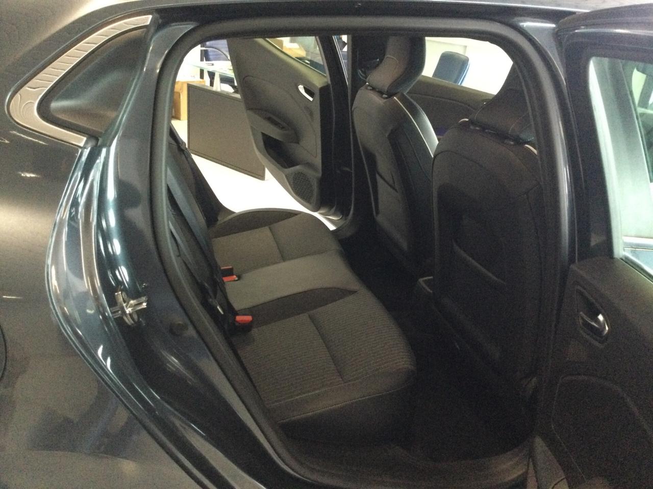 Renault Clio Full Hybrid E-Tech 140 CV 5 porte Intens
