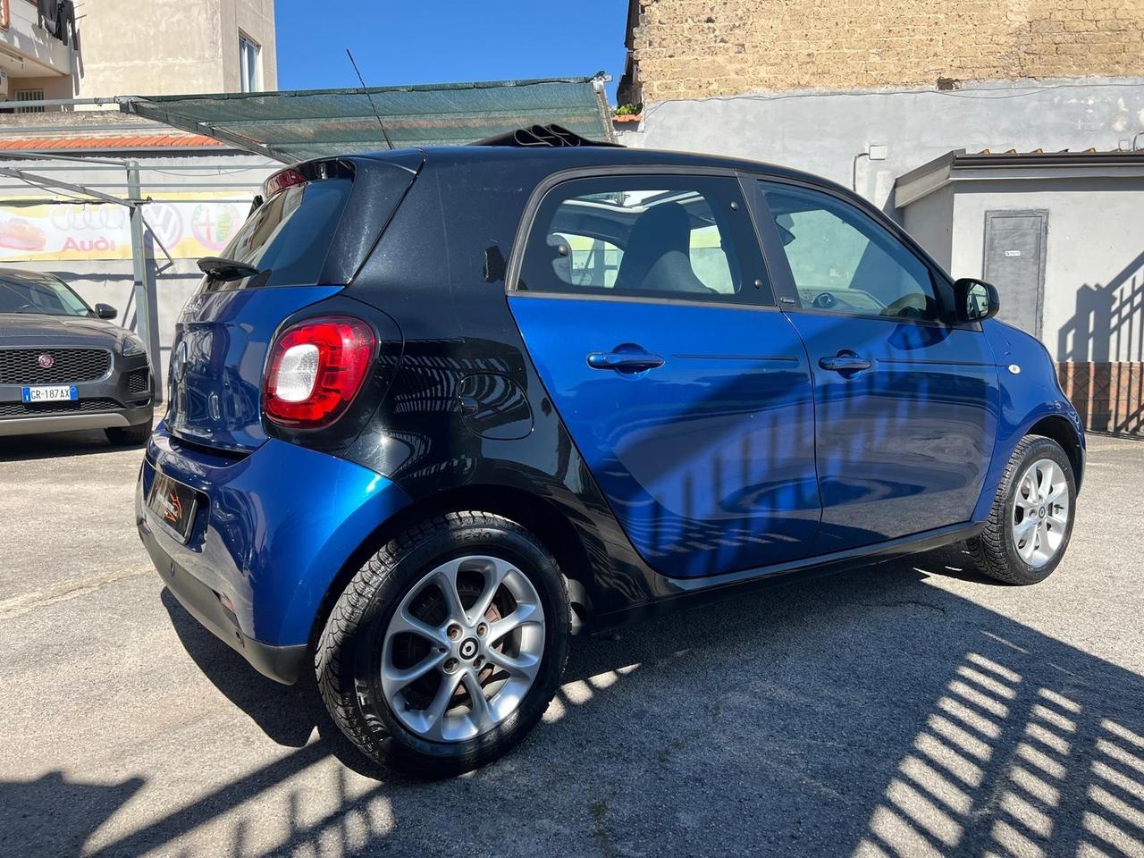 Smart forFour Forfour 1.0 Passion 71cv Cabrio Navi/Park/Bluetooth
