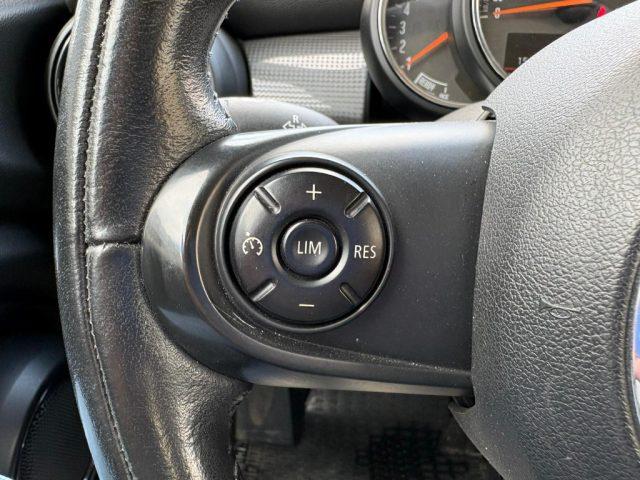 MINI Cooper D 1.5 5 porte AUT - NAVI - LED - BT - PDC POST. - 16