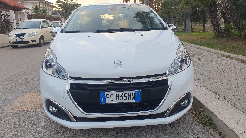 Peugeot 208 Blue 1.5HDi 5 porte" Versione Allure Originale"