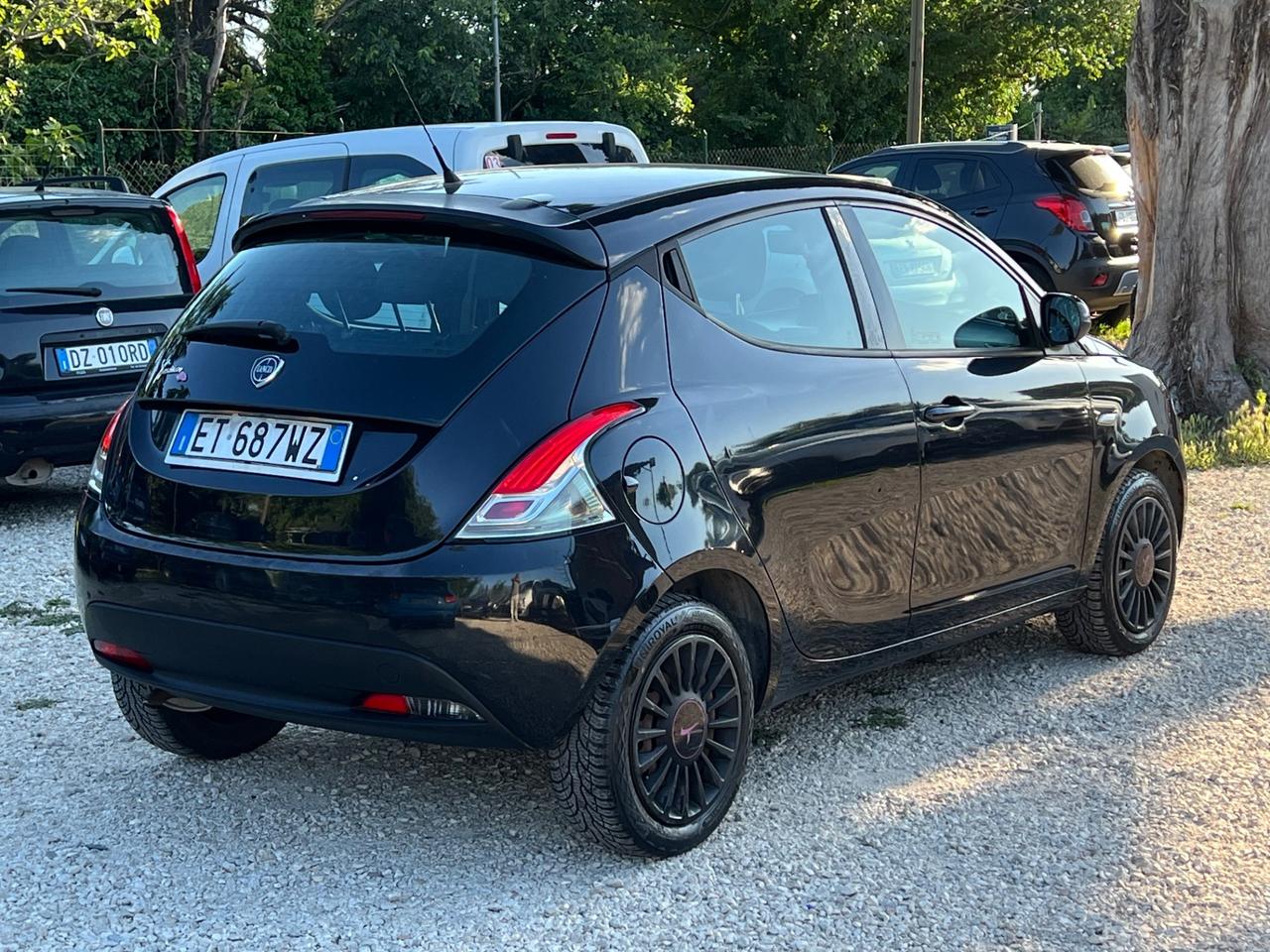 Lancia Ypsilon 1.2 69 CV EURO 6