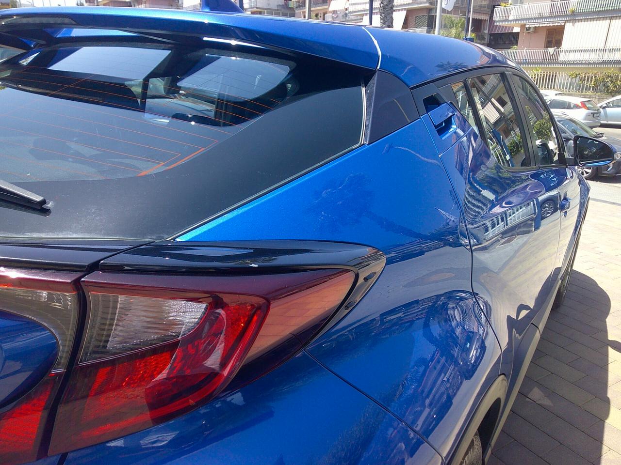 Toyota C-HR 1.8 Hybrid E-CVT Active